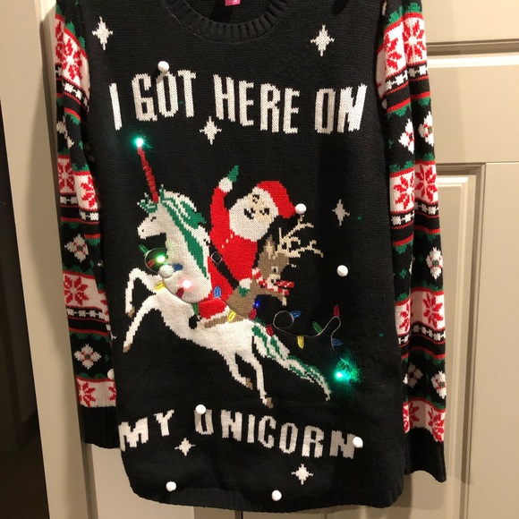 No Boundaries, Christmas Sweater! So cute, lot of compliments!!! - Picture 1 of 4